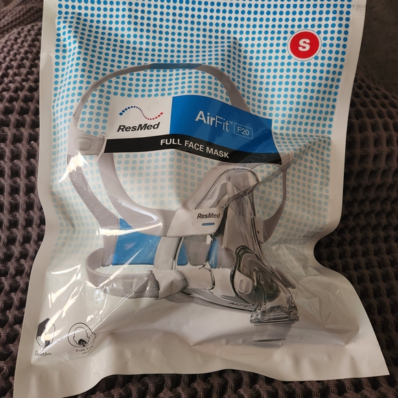 X3 ResMed AirFit F20 Full Face Mask - Blue and White - Picture 1 of 3